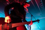 Der Bass wummert, die Menge johlt, der Schweiß trieft von der Decke., Live im Rohstofflager Zürich | © laut.de (Fotograf: Florian Schade)