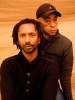 Daby Touré & Little Axe-Gitarrist Skip McDonald im musikalischen Dialog., "Call My Name" (2009) | © Realworld Records (Fotograf: )