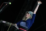Das Duo punktete beim Festivalpublikum mit einer abgelesenen Begrüßung auf Deutsch., Ting Tings Southside 2009 | © laut.de (Fotograf: Florian Schade)