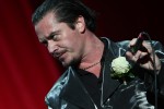 "Reunited and it feels so good reunited 'cause we understood there's one perfect fit And, sugar, this one is it. We both are so excited 'Cause we're reunited, hey, hey ...", Faith No More Headliner beim Southside 2009 | © laut.de (Fotograf: Florian Schade)
