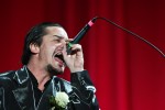 "Reunited and it feels so good reunited 'cause we understood there's one perfect fit And, sugar, this one is it. We both are so excited 'Cause we're reunited, hey, hey ...", Faith No More Headliner beim Southside 2009 | © laut.de (Fotograf: Florian Schade)
