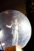 Sänger Wayne Coyne schwebt über das Publikum., Live in St. Gallen | © Laut.de (Fotograf: Michael Matter)