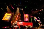 Elton und sein rotes Piano begeistern 8000 Zuschauer in Düsseldorf., Live in Düsseldorf 2009 | © laut.de (Fotograf: Peter Wafzig)