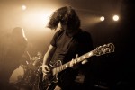 In dem verschwitzten Stuttgarter Club drängen sich die Menschen bis ins Freie hinaus., Garcia plays Kyuss in der Röhre, 2010. | © laut.de (Fotograf: Florian Schade)