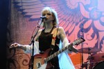 Courtney Love fauchte und röhrte ins Mikro., Gesehen beim Zürich Festival 2010 | © laut.de (Fotograf: Björn Jansen)