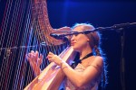 Die Harfinistin Joanna Newsom im Volkshaus Zürich, Joanna Newsom in Zürich 2010 | © laut.de (Fotograf: Hannes Wesselkämper)