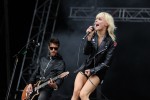 Viel nacktes Bein und R'n'R in Neuhausen ob Eck., Southside 2011 | © laut.de (Fotograf: Björn Jansen)