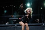 Viel nacktes Bein und R'n'R in Neuhausen ob Eck., Southside 2011 | © laut.de (Fotograf: Björn Jansen)
