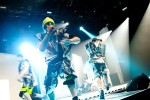 Wenn Deichkind kommen, dann brennt die Bude. Bizarre Show in Düsseldorf., Deichkind 2012 - ein Inferno! | © laut.de (Fotograf: Peter Wafzig)