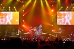 Axl Rose und Band in der St. Jakobshalle., Basel 2012 | © laut.de (Fotograf: Bjørn Jansen)