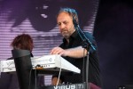 Ein echte Lichtgestalt im sonstigen schwarz, Amphi Festvial 2012 | © laut.de (Fotograf: Michael Edele)