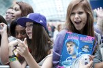Justin Bieber unplugged am Frankfurter Flughafen., Frankfurt, 2012 | © laut.de (Fotograf: Michael Grein)