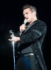 Robbie vor 50.000 Zuschauern auf Schalke., Gelsenkirchen 2013 | © laut.de (Fotograf: Peter Wafzig)