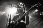 Riot Grrrls der ersten Stunde im Huxley's Neue Welt, Berlin, 2015 | © laut.de (Fotograf: Andreas Koesler)