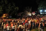 Der Berg ruft! Im Rahmen ihrer Open-Air-Tour spielen Niedeckens BAP ein Best-Of-Set vor der Festungsruine Hohentwiel., Live auf dem Hohentwiel, Singen 2016 | © laut.de (Fotograf: Alex Klug)