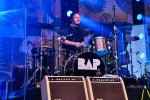 Der Berg ruft! Im Rahmen ihrer Open-Air-Tour spielen Niedeckens BAP ein Best-Of-Set vor der Festungsruine Hohentwiel., Live auf dem Hohentwiel, Singen 2016 | © laut.de (Fotograf: Alex Klug)