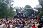 Gisbert zu Knyphausen nutzt das elterliche Weingut im Rheingau jährlich als Festivalgelände., Heimspiel Knyphausen, 2016 | © laut.de (Fotograf: Simon Langemann)