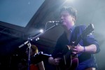 Gisbert zu Knyphausen nutzt das elterliche Weingut im Rheingau jährlich als Festivalgelände., Heimspiel Knyphausen, 2016 | © laut.de (Fotograf: Simon Langemann)