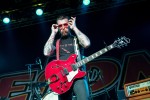 Jesse Hughes und Co.: super Stimmung und erhöhte Sicherheitsvorkehrungen., Köln, Live Music Hall, 2016 | © laut.de (Fotograf: Lars Krüger)
