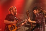 Und natürlich schaute auch Gentleman bei seinen alten Kumpels aus Amiland vorbei., Köln, Live Music Hall, 2016 | © laut.de (Fotograf: Jan Ehrhardt)