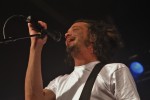 Und natürlich schaute auch Gentleman bei seinen alten Kumpels aus Amiland vorbei., Köln, Live Music Hall, 2016 | © laut.de (Fotograf: Jan Ehrhardt)