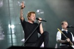 Stinkefinger in Richtung Terror: Campino und Band., Rock am Ring, 2017 | © laut.de (Fotograf: Bjørn Jansen)