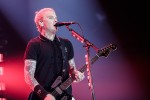 Travis Barker, Mark Hoppus und Matt Skiba im Ruhrgebiet., Oberhausen, König-Pilsener-Arena, 2017 | © laut.de (Fotograf: Rainer Keuenhof)