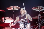 Travis Barker, Mark Hoppus und Matt Skiba im Ruhrgebiet., Oberhausen, König-Pilsener-Arena, 2017 | © laut.de (Fotograf: Rainer Keuenhof)