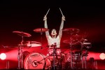 Travis Barker, Mark Hoppus und Matt Skiba im Ruhrgebiet., Oberhausen, König-Pilsener-Arena, 2017 | © laut.de (Fotograf: Rainer Keuenhof)