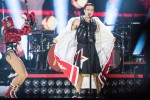 Weit über 40.000 wollten den britischen Popstar auf der Bühne erleben., Düsseldorf, Esprit-Arena 2017 | © laut.de (Fotograf: Rainer Keuenhof)