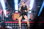 Weit über 40.000 wollten den britischen Popstar auf der Bühne erleben., Düsseldorf, Esprit-Arena 2017 | © laut.de (Fotograf: Rainer Keuenhof)
