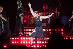Weit über 40.000 wollten den britischen Popstar auf der Bühne erleben., Düsseldorf, Esprit-Arena 2017 | © laut.de (Fotograf: Rainer Keuenhof)
