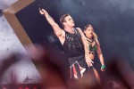 Weit über 40.000 wollten den britischen Popstar auf der Bühne erleben., Düsseldorf, Esprit-Arena 2017 | © laut.de (Fotograf: Rainer Keuenhof)