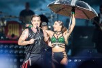 Weit über 40.000 wollten den britischen Popstar auf der Bühne erleben., Düsseldorf, Esprit-Arena 2017 | © laut.de (Fotograf: Rainer Keuenhof)