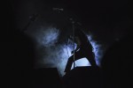 Die Belgier zelebrieren ihre "Mass VI"-Releaseshow – mit Kunstausstellung und Körperritual., Brüssel, Ancienne Belgique, 2017 | © laut.de (Fotograf: Alex Klug)