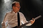 Ausverkauftes Haus: Jochen Distelmeyer und Band führen beim zweiten Lieblingsplatte-Festival ihr zentrales Album "Ich - Maschine" von 1992 in voller Länge auf., Düsseldorf, zakk 2017 | © laut.de (Fotograf: Simon Langemann)