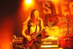 Ohne ihren Bassisten wäre gesanglich nicht viel los gewesen., Fozzy im LKA Stuttgart | © laut.de (Fotograf: Michael Edele)