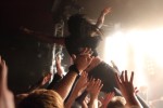 Spontan errichtetes Crowdsurfer-Paradies an der Spree., Lido Berlin, 2018 | © laut.de (Fotograf: Manuel Berger)