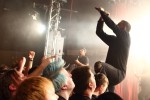 Spontan errichtetes Crowdsurfer-Paradies an der Spree., Lido Berlin, 2018 | © laut.de (Fotograf: Manuel Berger)