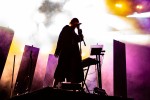 Orange Feeling mit Jenny Rossander und ihrer Lightshow., Roskilde, 2019 | © laut.de (Fotograf: Manuel Berger)