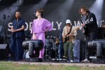 Wenn Matt Berninger und Bandkollegen die Bühne betreten, sind die Indie-Fanreihen fest geschlossen., Hamburg, Stadtpark Freilichtbühne, 2019 | © laut.de (Fotograf: Simon Langemann)