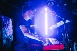 Die Power des Mathcore im Nacken: Die Briten mit einer kunterbunten Show im Kölner MTC., MTC, Köln, 2019 | © laut.de (Fotograf: Alex Klug)