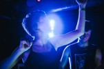 Die Power des Mathcore im Nacken: Die Briten mit einer kunterbunten Show im Kölner MTC., MTC, Köln, 2019 | © laut.de (Fotograf: Alex Klug)
