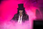 Bach den Gigs mit The Hollywood Vampires zurück auf "Ol’ Black Eyes Is Back"-Tour., Berlin, Max-Schmeling-Halle, 2019 | © laut.de (Fotograf: Rainer Keuenhof)