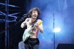 Schönstes Sommerwetter, rappelvoll und Feuer schon beim zweiten Track: Biffy Clyro ließen den Schweiß im Hamburger Stadtpark strömen., Hamburg, Stadtpark, 2022 | © laut.de (Fotograf: Björn Buddenbohm)