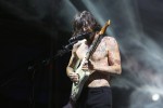Schönstes Sommerwetter, rappelvoll und Feuer schon beim zweiten Track: Biffy Clyro ließen den Schweiß im Hamburger Stadtpark strömen., Hamburg, Stadtpark, 2022 | © laut.de (Fotograf: Björn Buddenbohm)