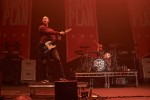 Von Punk bis Pop: im Doppelpack mit Sum 41 on tour., Max-Schmeling-Halle, Berlin, 2022 | © laut.de (Fotograf: Chris Springer)