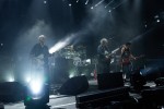 Gut gelaunt auf Europa-Tour: Robert Smith und Band spielen ein mit Hits und Fanfavs gespicktes Set., Berlin, Mercedes-Benz Arena, 2022 | © laut.de (Fotograf: Chris Springer)