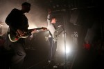 "Mit den Leuten und mir ist es ziemlich kompliziert": Nicht in Hamburg. Die Fans fressen dem Thüringer Indie-Senkrechtstarter aus der Hand., Hamburg, Uebel Und Gefährlich, 2023 | © laut.de (Fotograf: Björn Buddenbohm)