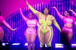 Body-Positivity und Hit an Hit: Wo die Amerikanerin auftritt, bleiben begeisterte Fans zurück., Berlin, Mercedes-Benz Arena , 2023 | © laut.de (Fotograf: Rainer Keuenhof)